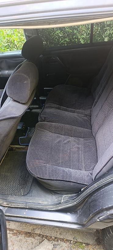 гольы 2: Volkswagen Golf: 1993 г., 1.6 л, Механика, Бензин, Хэтчбэк — 4