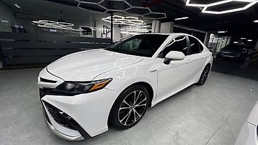 byd e1: Toyota Camry: 2017 г., 2.5 л, Автомат, Гибрид, Седан — 7