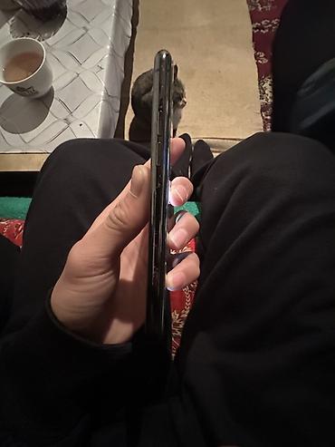 Apple iPhone: IPhone 11 Pro, Б/у, 64 ГБ, Space Gray, Чехол, 75 % — 5