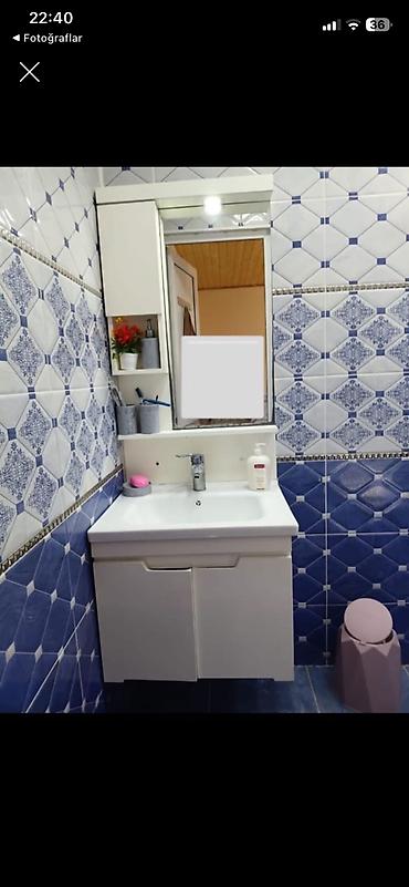 Ağ rəngli vanna otağı dəsti – lavabo, şkaf və güzgü paneli - Üst