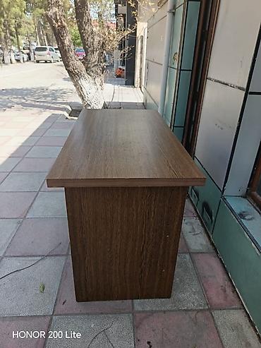 stolu: Ofis/iş masası – kompakt və funksional - Material: laminat/LDSP taxta — 3