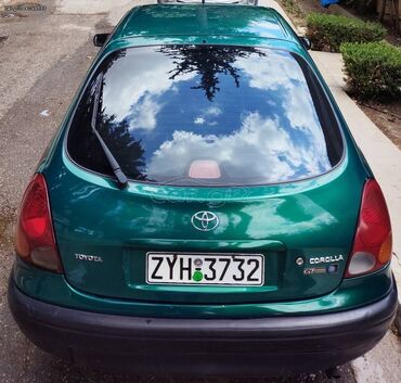 Toyota: Toyota Corolla: 1.4 l. | 2001 έ. Χάτσμπακ — 5