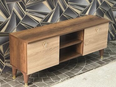 TV altlığı: *TV📺STEND* 90 azn çatdırılma pulsuz(şəhərin içi ətrafı ) Ölçü — 19