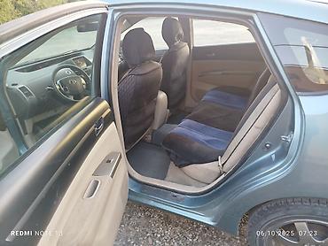 Toyota: Toyota Prius: 2004 г., Вариатор, Гибрид, Хэтчбэк — 3