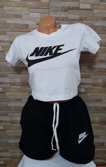 Kompleti: Komplet S M L
1.500din — 4