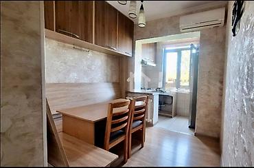 микрорайон квартиры 6: 3 комнаты, 62 м², 6 мкр 105 серия, 5 этаж, Косметический ремонт — 8