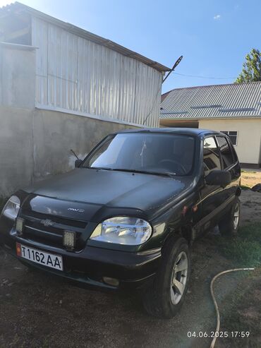 Chevrolet: Chevrolet Нива: 2004 г., 1.7 л, Механика, Бензиновая, Внедорожник — 7