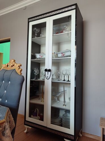 Açılan, 2 qapılı Düz dolab, Bufet