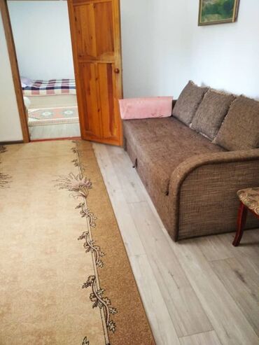 Долгосрочная аренда домов: 70 м², 2 комнаты, Утепленный, Бронированные двери, Парковка