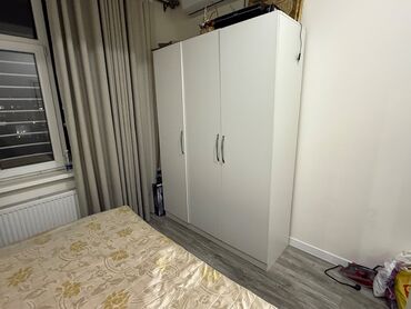 набор для перемещения мебели: Продам б/у в хорошем состоянии шкаф и кровать с матрасом, кровать