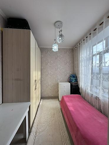 Продажа коттеджей и домов: Продаётся дом с большим участком и хозяйственными строениями. - Жилой — 13