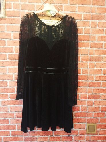 Женская одежда: Вечернее платье, Мини, XL (EU 42)