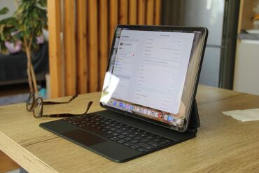 Планшеты: Планшет, Apple, память 1 ТБ, 12" - 13", Wi-Fi, Б/у, цвет - Серый — 3