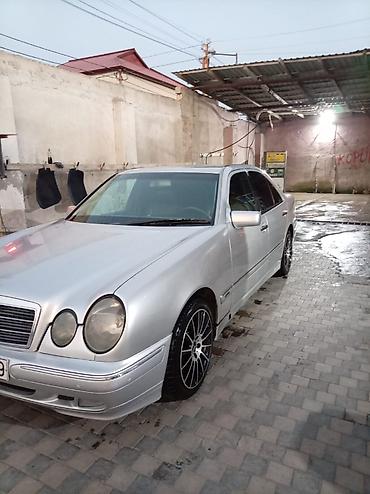 w210 duman: Mercedes-Benz 300: 3 l | 1998 il — 3