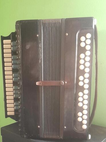 CD, DVD disklər və kassetlər: Akustik Akkordeon
