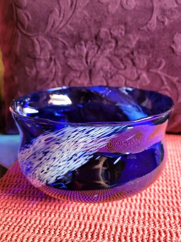 Ostalo posuđe: Cinija,bobonijera nova usnama izvlaceno staklo. iz 70,80ih na lalafo.rs — 1 Ostalo posuđe: Cinija,bobonijera nova usnama izvlaceno staklo. iz 70,80ih — 1