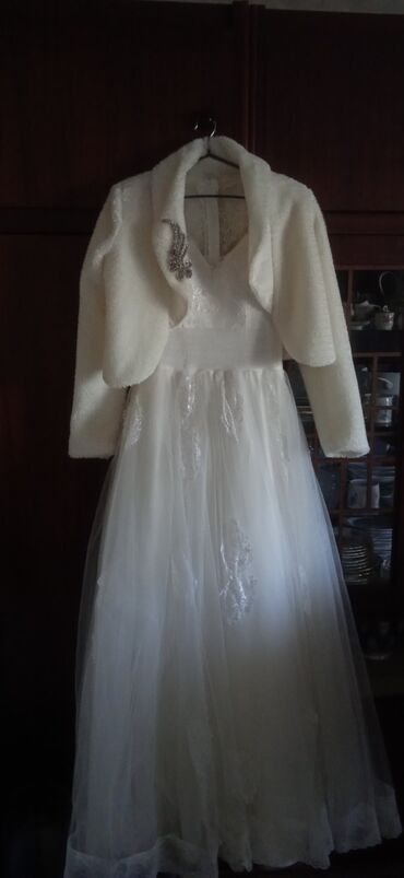платья для подружек невесты бишкек: Своё Свадебное платье вместе с шубкой, одевалась один раз (ак