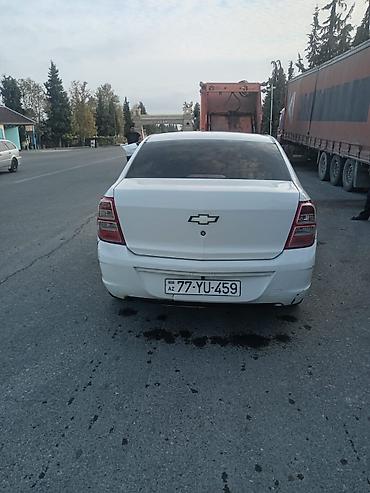 qaz: Chevrolet Cobalt sedan - Kuzov: 4 qapılı sedan, ağ rəng - Qaz — 2