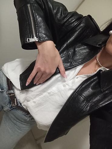pull and bear torbe: Kožna jakna M, bоја - Crna — 8