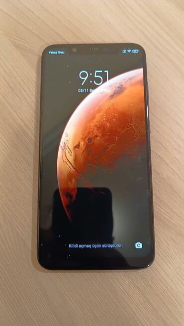 140 ekran: Xiaomi Mi 8, 64 ГБ, цвет - Черный, 
 Отпечаток пальца