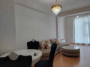 Nərimanov rayonu, Qarabağ küçəsində yerləşən, tehsil nazirlinin