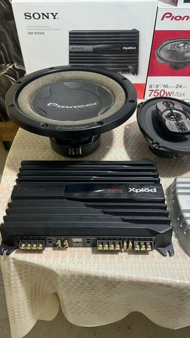 Dinamiklər və sabvuferlər: Avtomobil üçün tam audio sistemi Komponentlər: - Pioneer DEH-S5250BT — 7