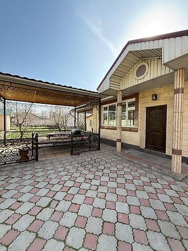 Продажа коттеджей и домов: Продается 2-х этажный дом! Район: Кызыл Аскер (Троицкая/Кайназаровой) — 2