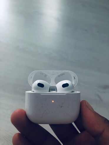 купить макбук эйр бу: В продаже AirPods 3 оригинал! коробка отсутствует но серийный номер