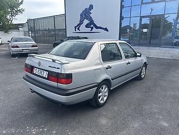 трицкыл электро: Volkswagen Vento: 1993 г., 1.8 л, Автомат, Бензин, Седан — 4