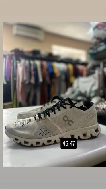 Кроссовки и спортивная обувь: Секонд хенд Сокулук — 1