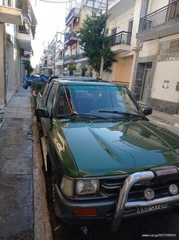 Toyota: Toyota Hi-Lux: 2.4 l. | 1996 έ. Πικάπ — 4