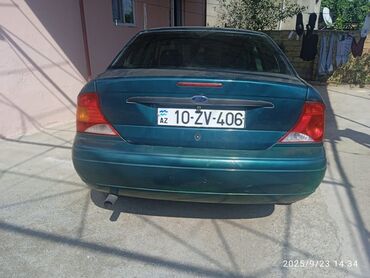 запчасти focus: Ford Focus: 2 л | 2001 г. 125328 км Седан