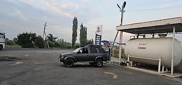 ford transit 2003: Nissan Terrano: 1991 г., Механика, Бензин, Внедорожник — 1