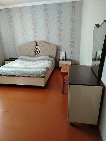 Bağ evi/sahə ilə birlikdə ev - 1 mərtəbəli həyət evi, geniş eyvanlı -