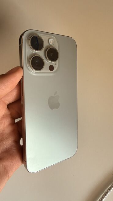 бу чехлы: IPhone 15 Pro, Б/у, 256 ГБ, Natural Titanium, Зарядное устройство, Защитное стекло, Стилус, 86 %