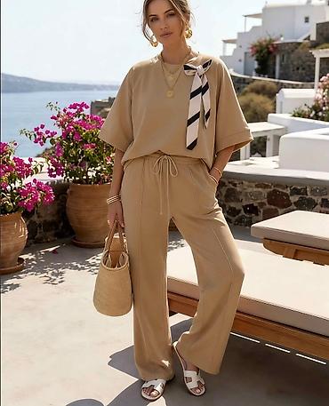 Kompleti: 💫New collection💫

⚜️Univerzalna velicina
⚜️Cena 3500 din — 13