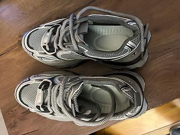 tech flees: Новая.Кроссовки в стиле dad-shoes. 41- размер. Толстая подошва которая — 8