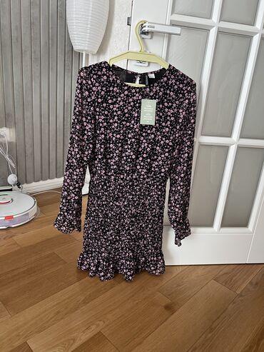 Kokteyl donlar: Kokteyl donu, Midi, H&M, M (EU 38)