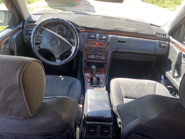 мерс 124 2 об: Mercedes-Benz E 240: 1998 г., 2.4 л, Механика, Бензин, Седан