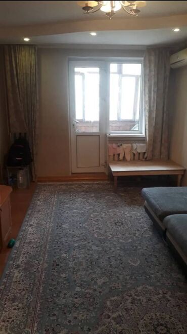 продается 3 комнатная квартира политех: 3 комнаты, 58 м², 104 серия, 2 этаж, Старый ремонт