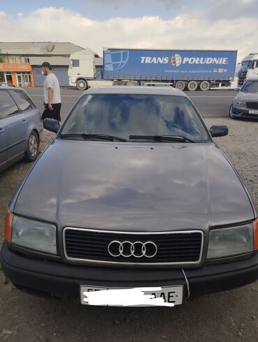 стойка ауди: Audi A4: 1992 г., 2.3 л, Механика, Бензин, Седан