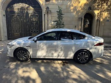 sedan avtomobil: BYD Qin Plus: 1.5 l | 2024 il 192300 km Sedan — 6