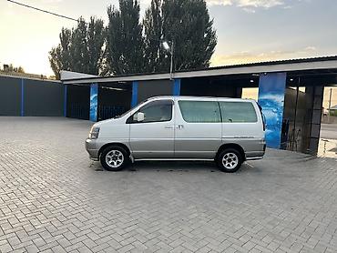 мир света: Nissan Elgrand: 1999 г., 3 л, Автомат, Дизель, Минивэн — 3