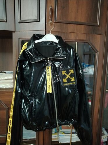 dəri godekce: Женская куртка S (EU 36), цвет - Черный