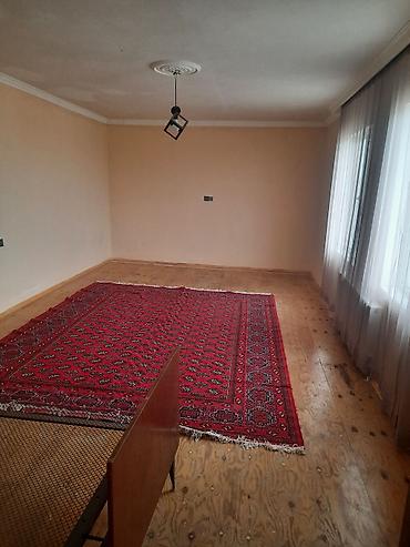 Həyət evləri və villalar: Ev bileceride merkezde yerlesir 3 otağ 1 metbex qaraci var heyeti var — 3