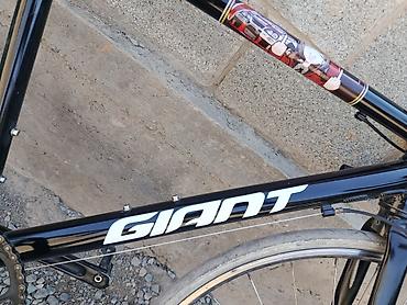 гигант крыло: Шоссейный велосипед, Giant, Рама M (156 - 178 см), Б/у — 7