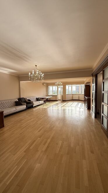недвижимость в бишкеке продажа квартир: 5 и более комнат, 244 м², Элитка, 5 этаж, Евроремонт