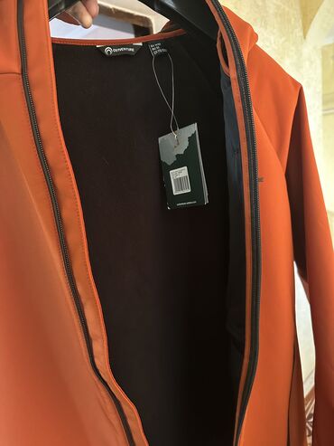 продаю куртка: Куртка цвет - Коричневый