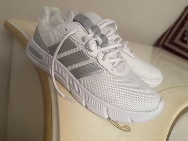 фирменный обувь: Кроссовки adidas Cloudfoam — широкая колодка (Wide Fit) - Размер по — 1