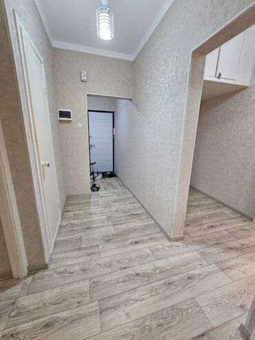 106 серия восток 5: 4 бөлмө, 89 кв. м, 106-серия, 1 кабат, Евроремонт